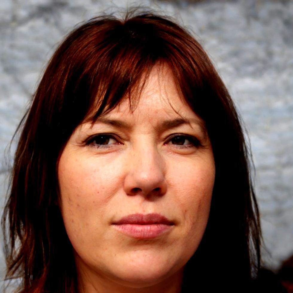 Retrato de la experta Ana Rodríguez especialista en valoración empresarial